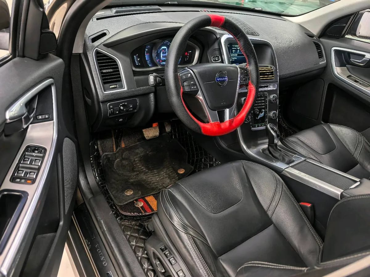 Volvo XC60 2016 T5 AWD 4