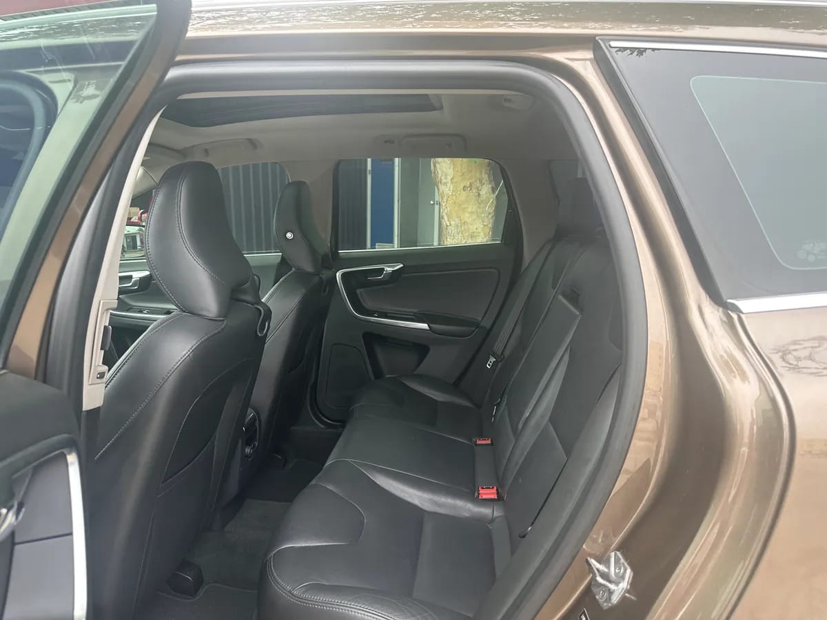 Volvo XC60 2017 T5 7