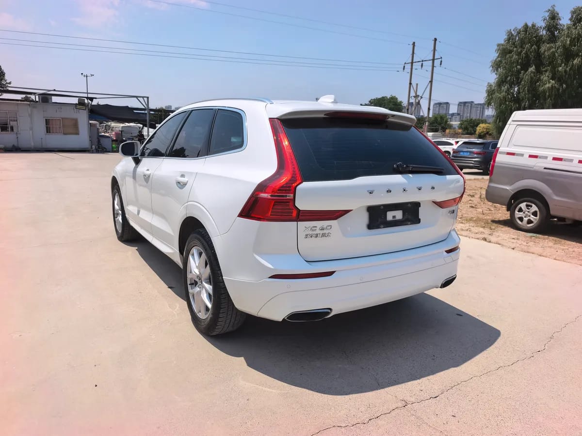 Volvo XC60 2019 T5 V 7