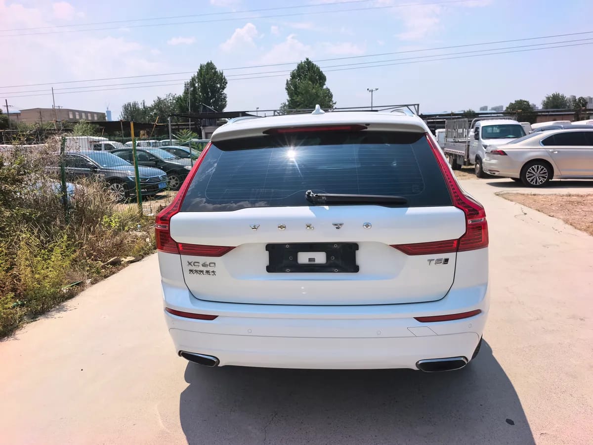 Volvo XC60 2019 T5 V 9