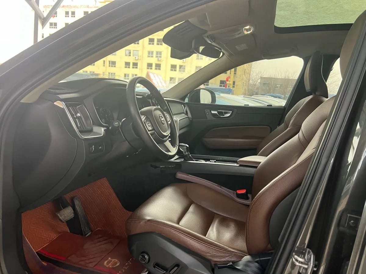 Volvo XC60 2019 T5 VI 6