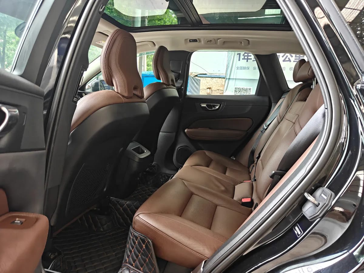 Volvo XC60 2020 T5 6