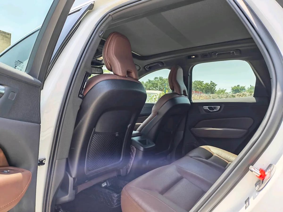 Volvo XC60 2023 B5 5