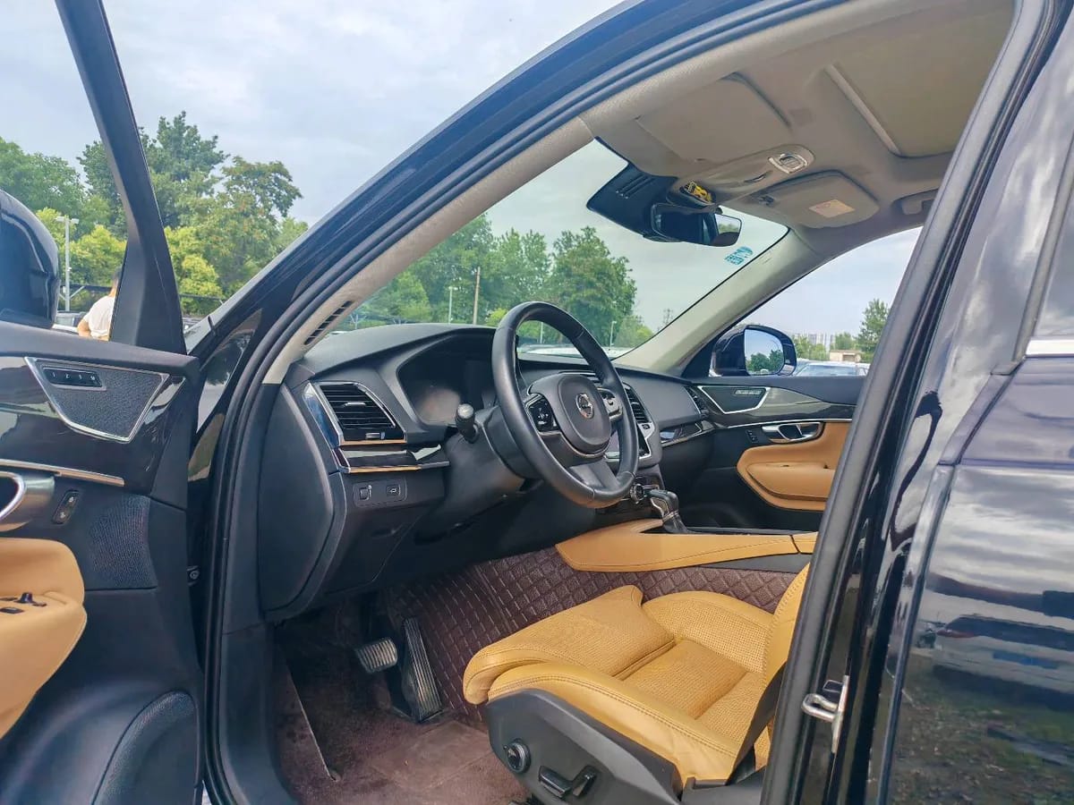 Volvo XC90 ( ) 2015 T6 7 4