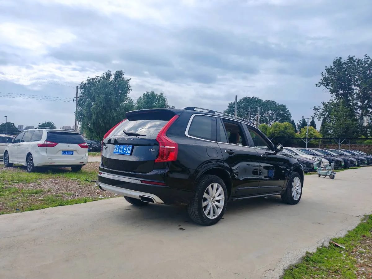 Volvo XC90 ( ) 2015 T6 7 10
