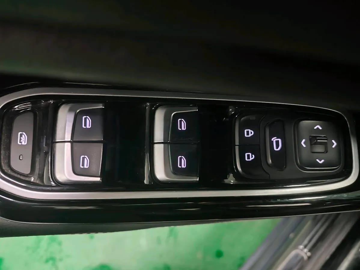 Wuling 2020 1.5T CVT 8