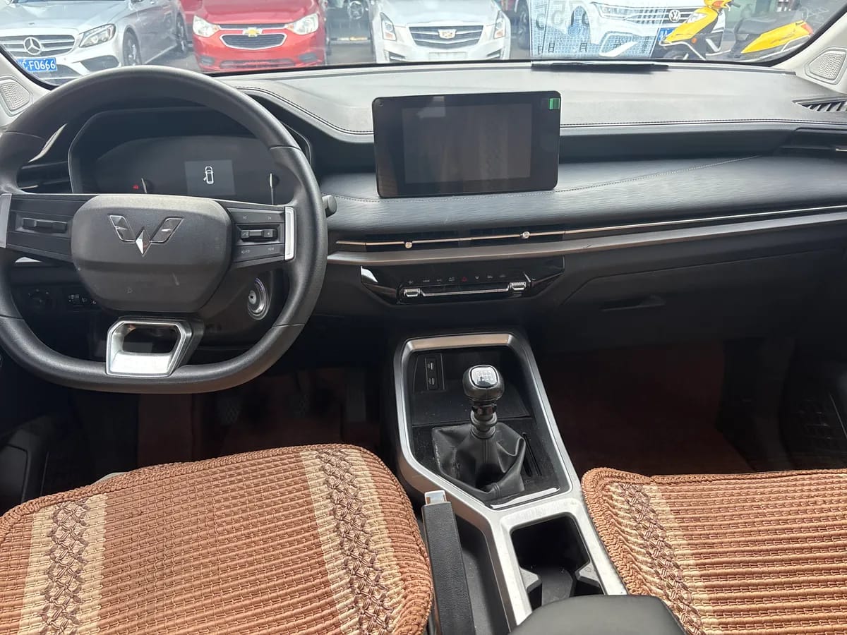 Wuling 2022 1.5T CVT 4