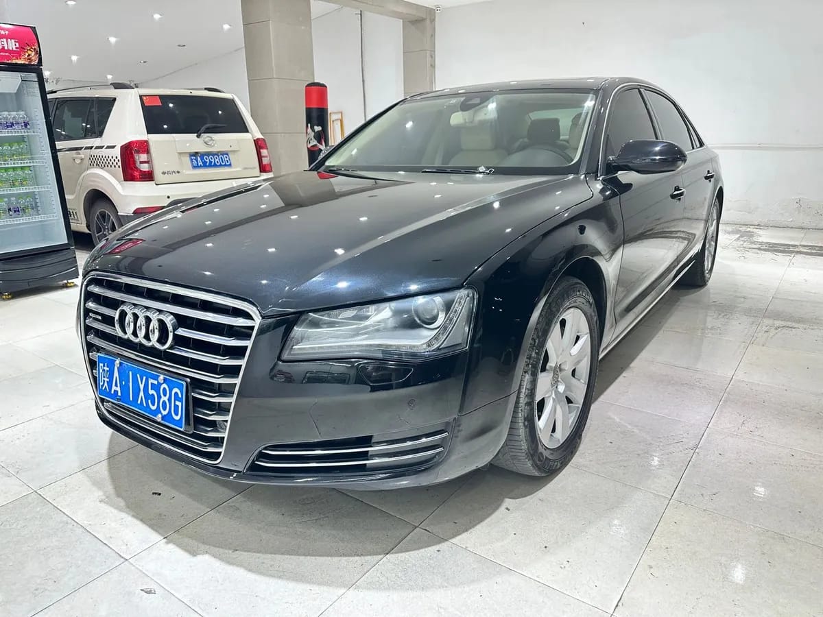 Audi A8L 2011 3.0 TFSI quattro (245kW)