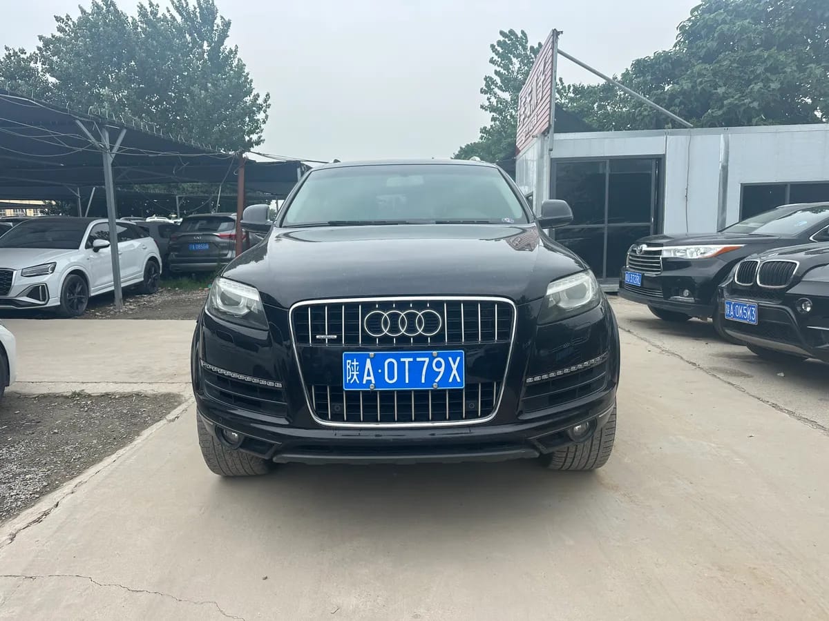 Audi Q7 2011 3.0 TFSI (200kW)