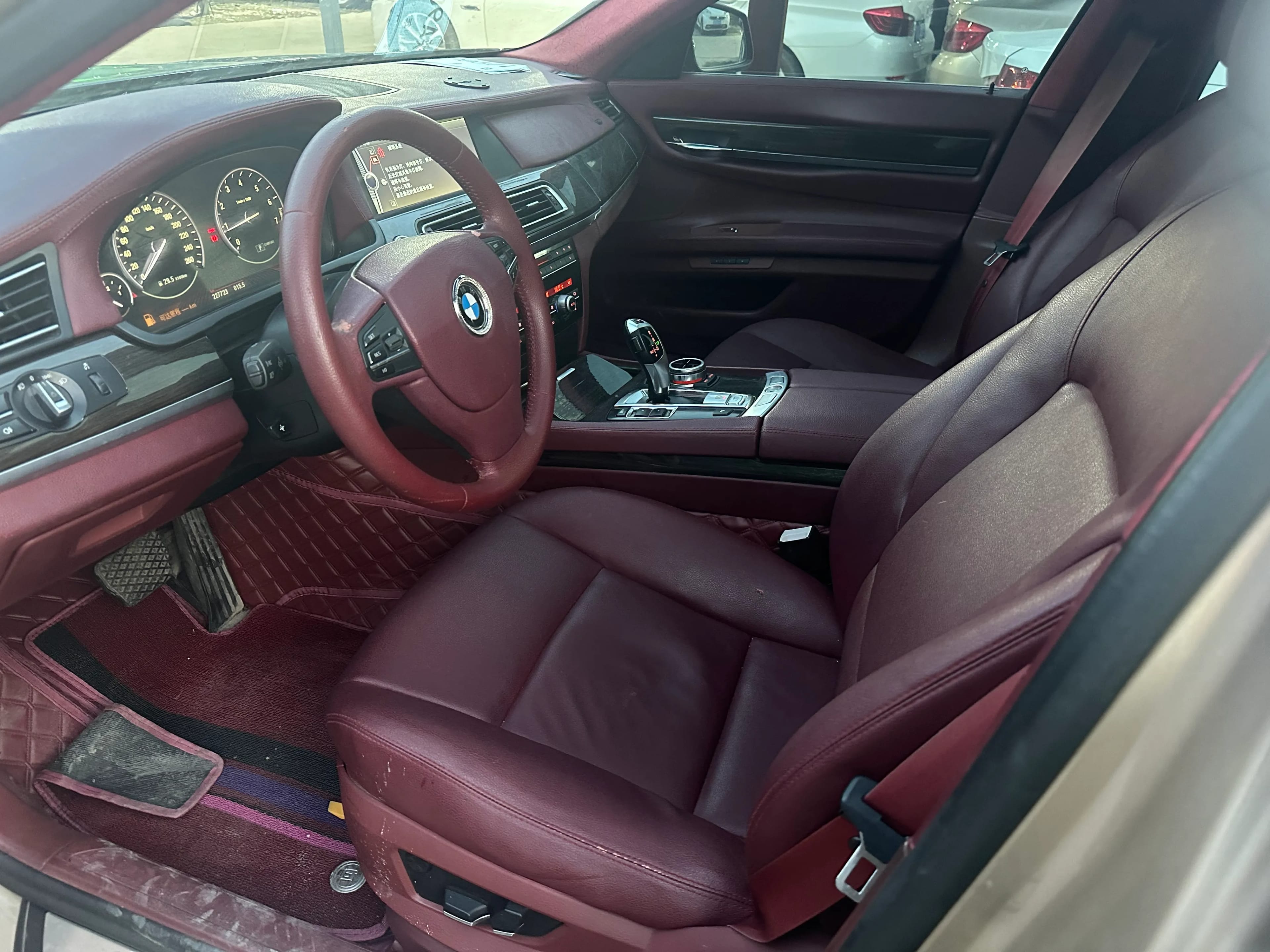 BMW 7 2009 4