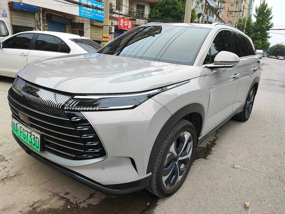 BYD 07 2023 DM-i 205KM
