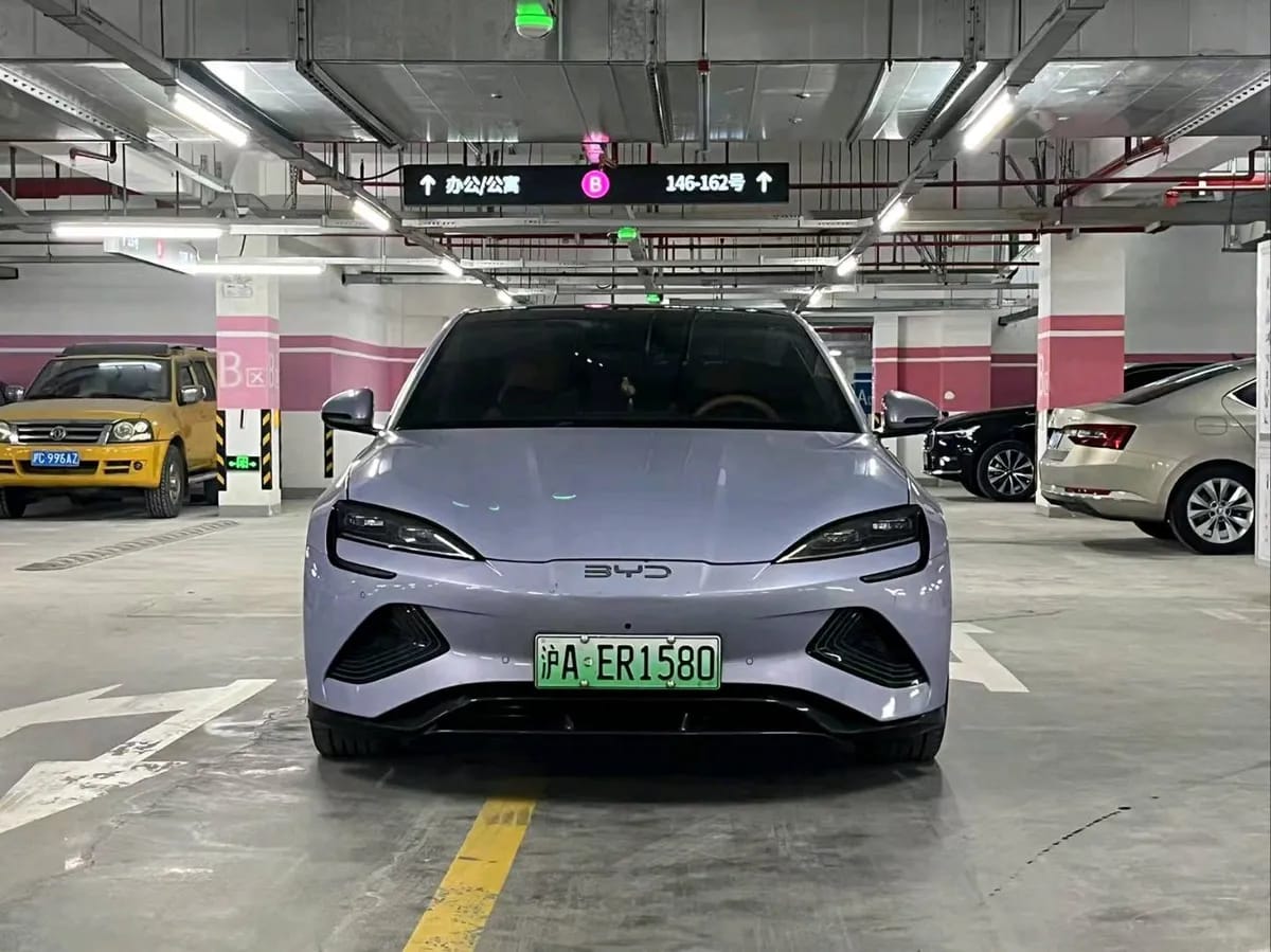 BYD 2025 650