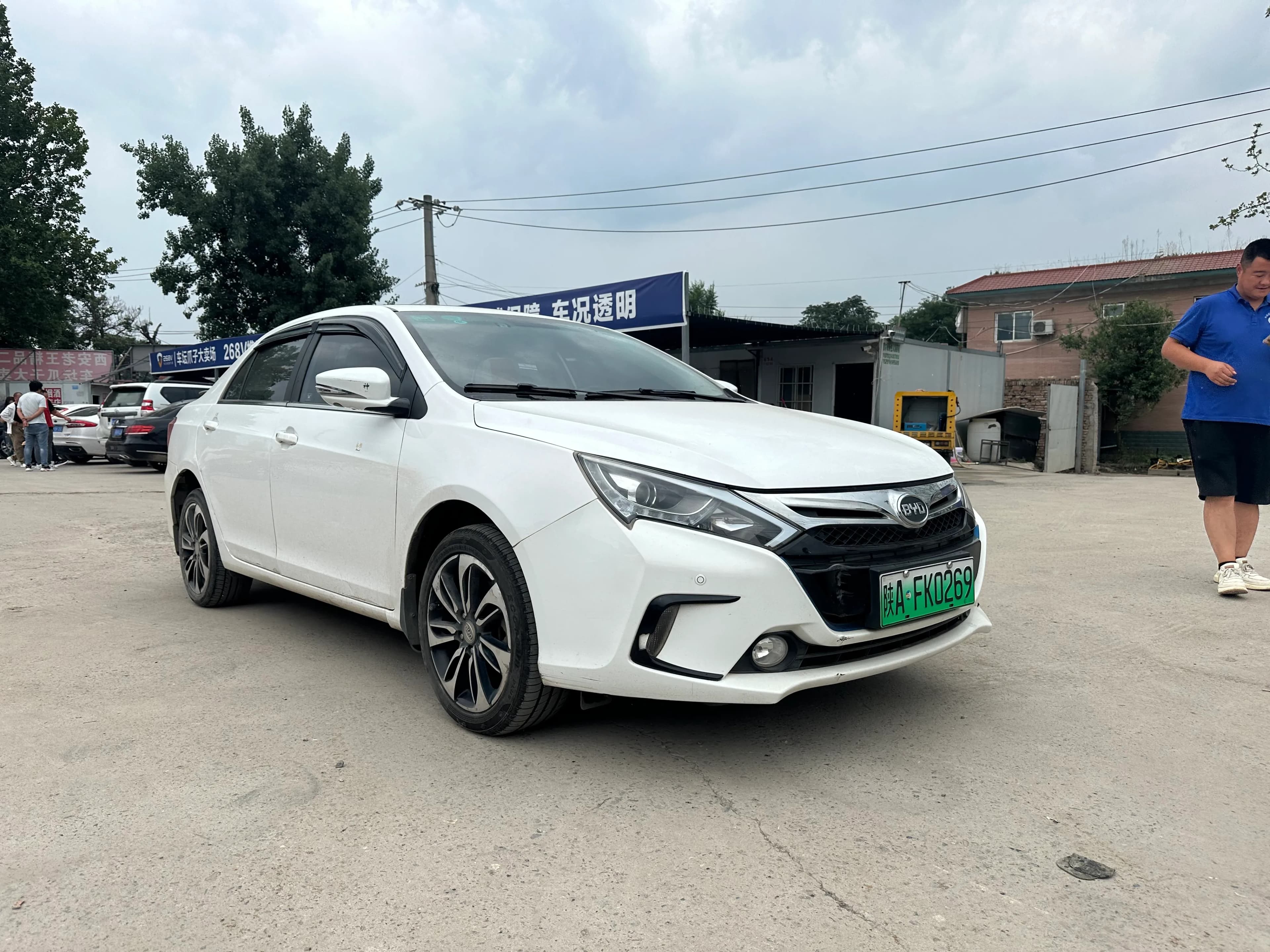 BYD Qin 2015 2