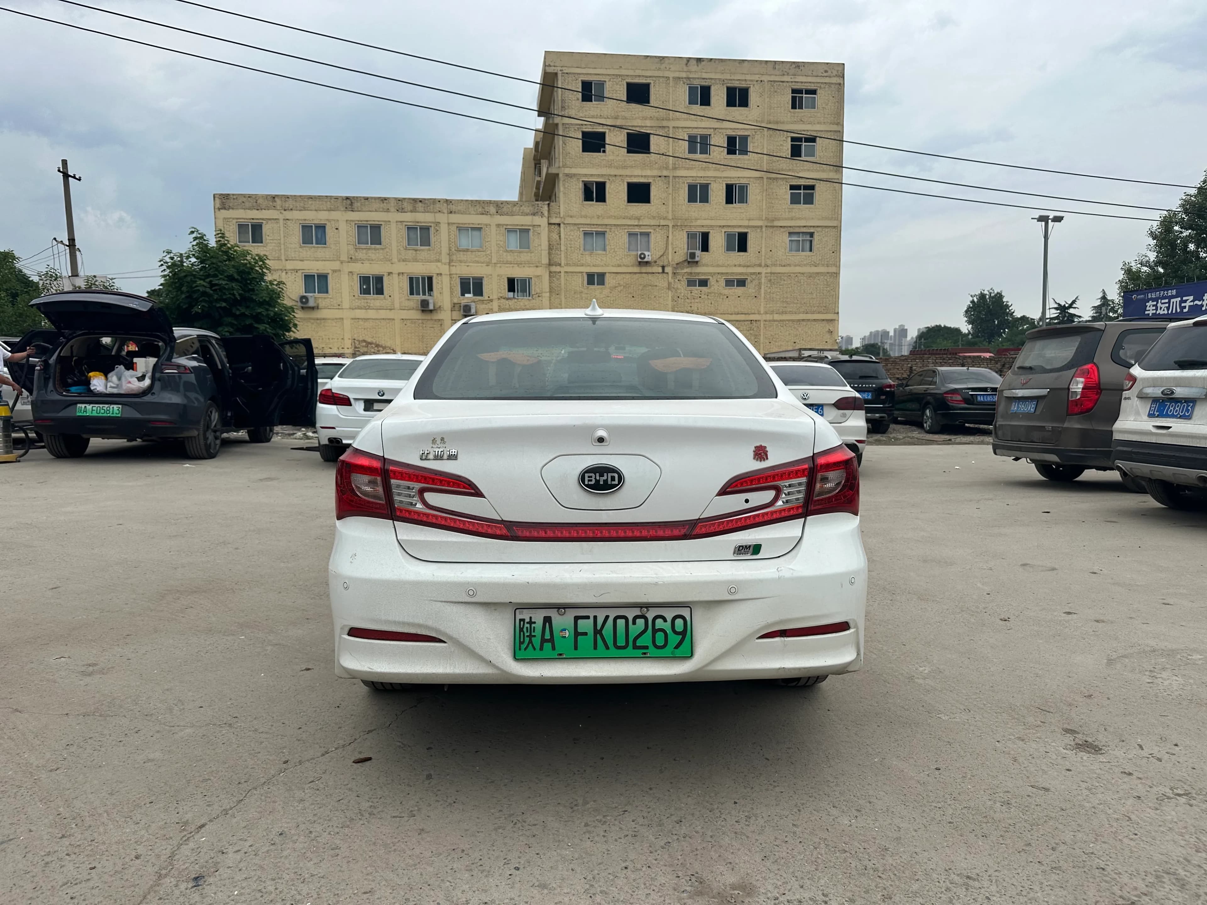 BYD Qin 2015 8