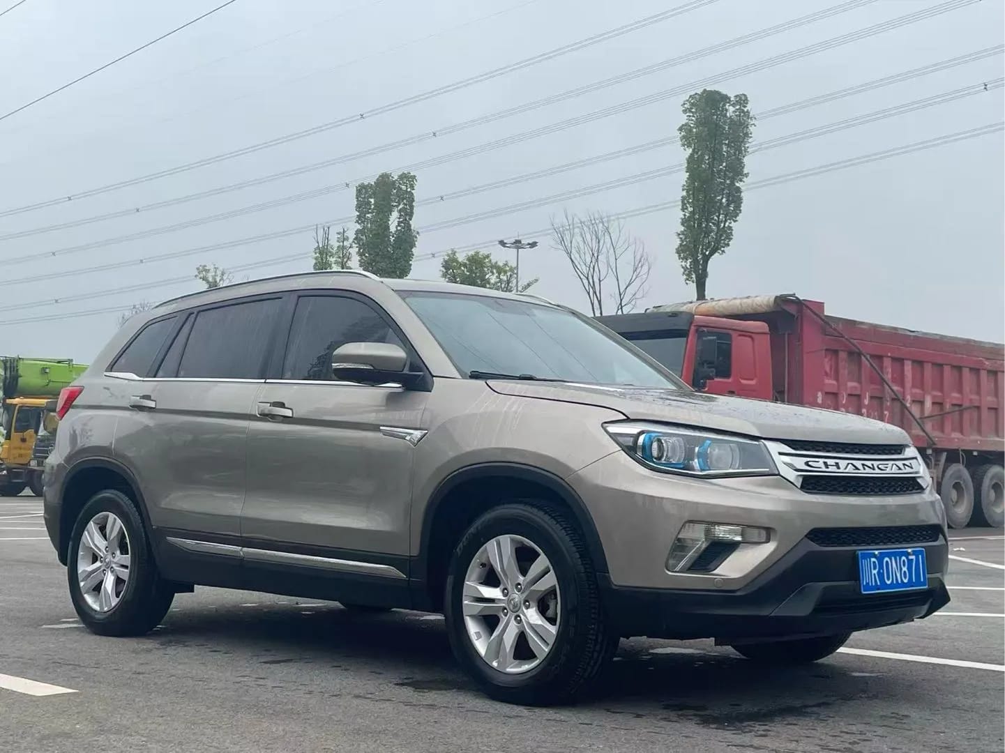 Changan CS75 2016 3