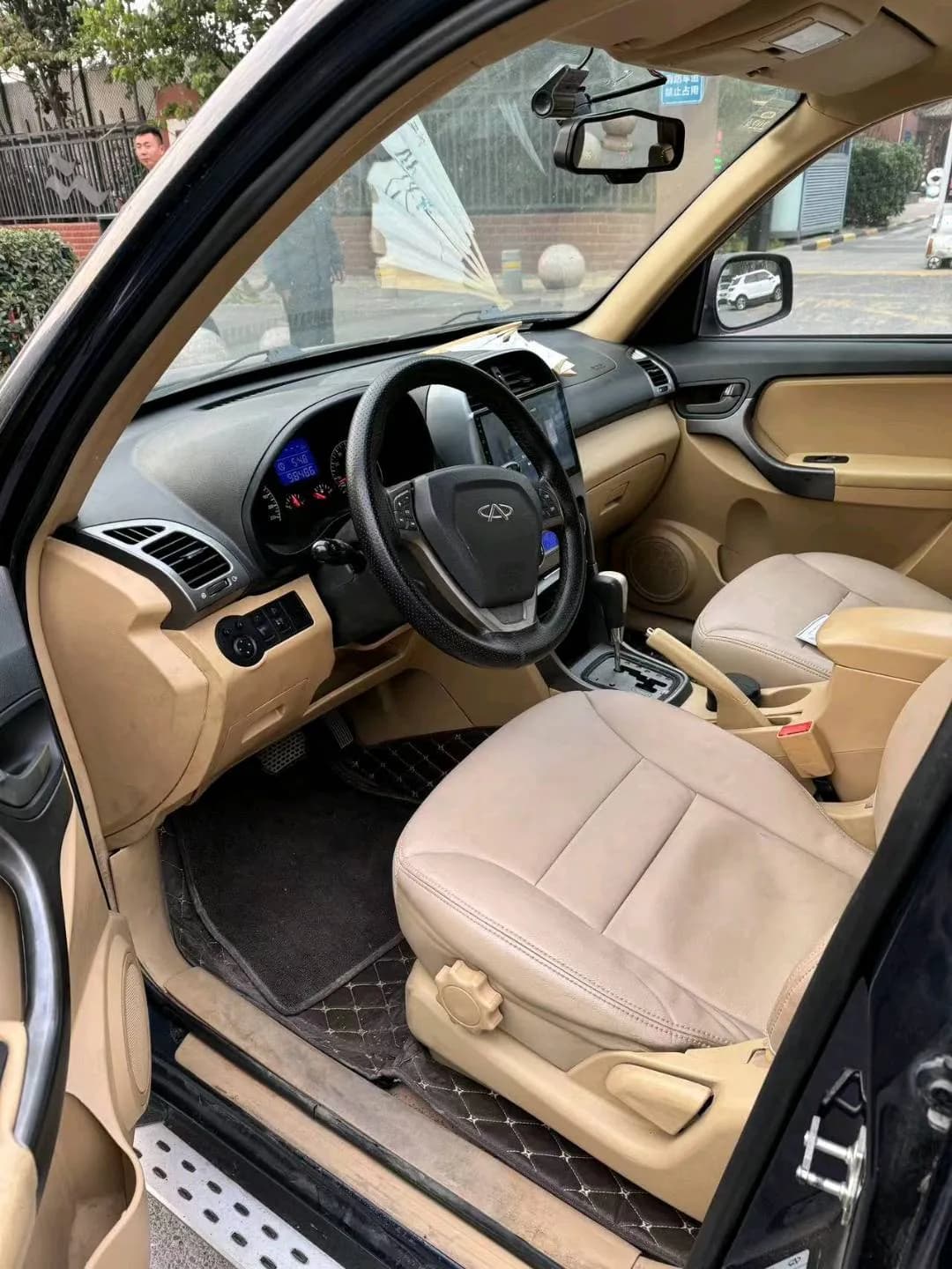 Chery Tiggo 2012 4