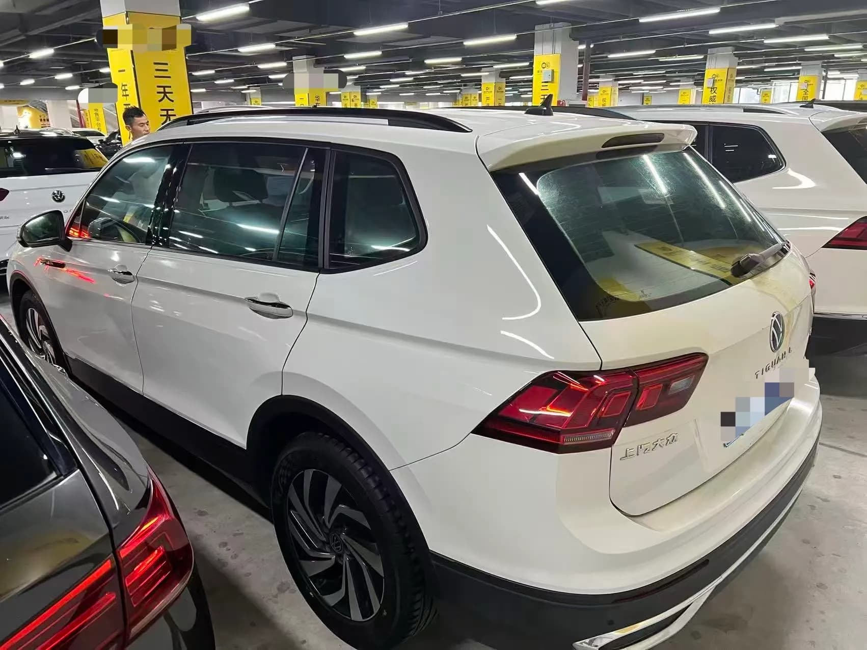 Volkswagen Tiguan L 330TSI 2022 3