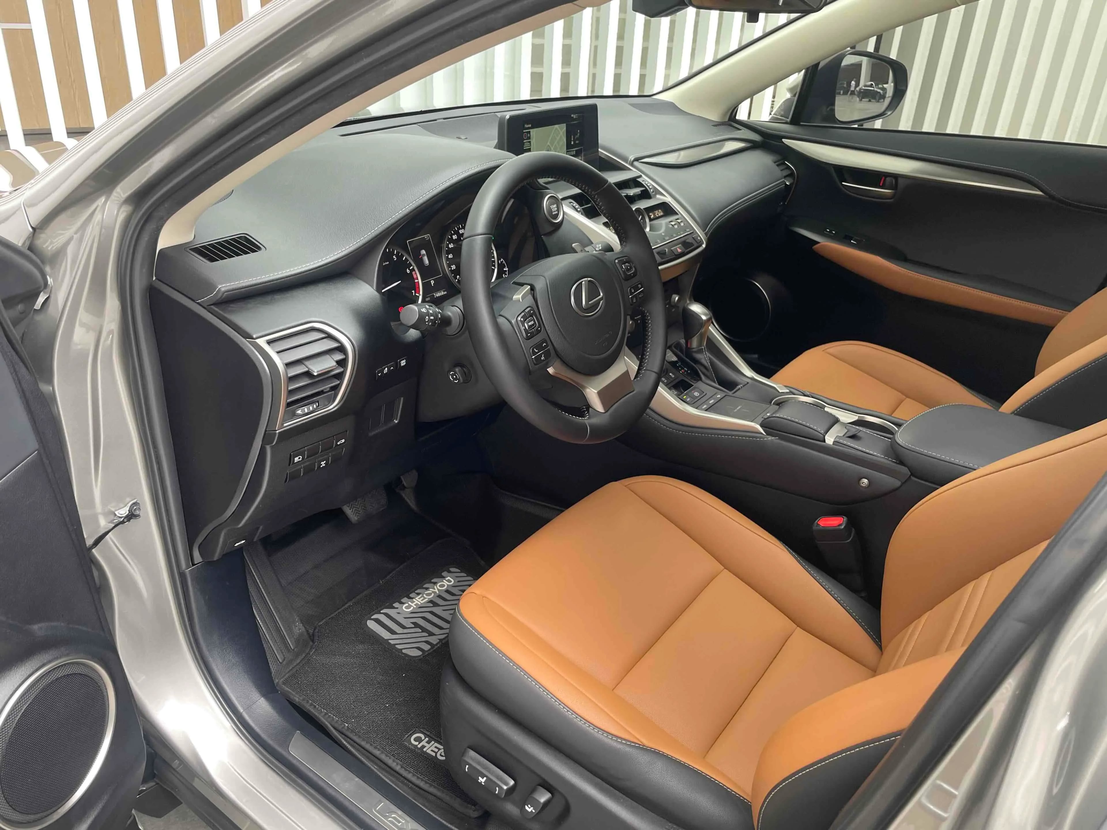 Lexus NX 2020 3