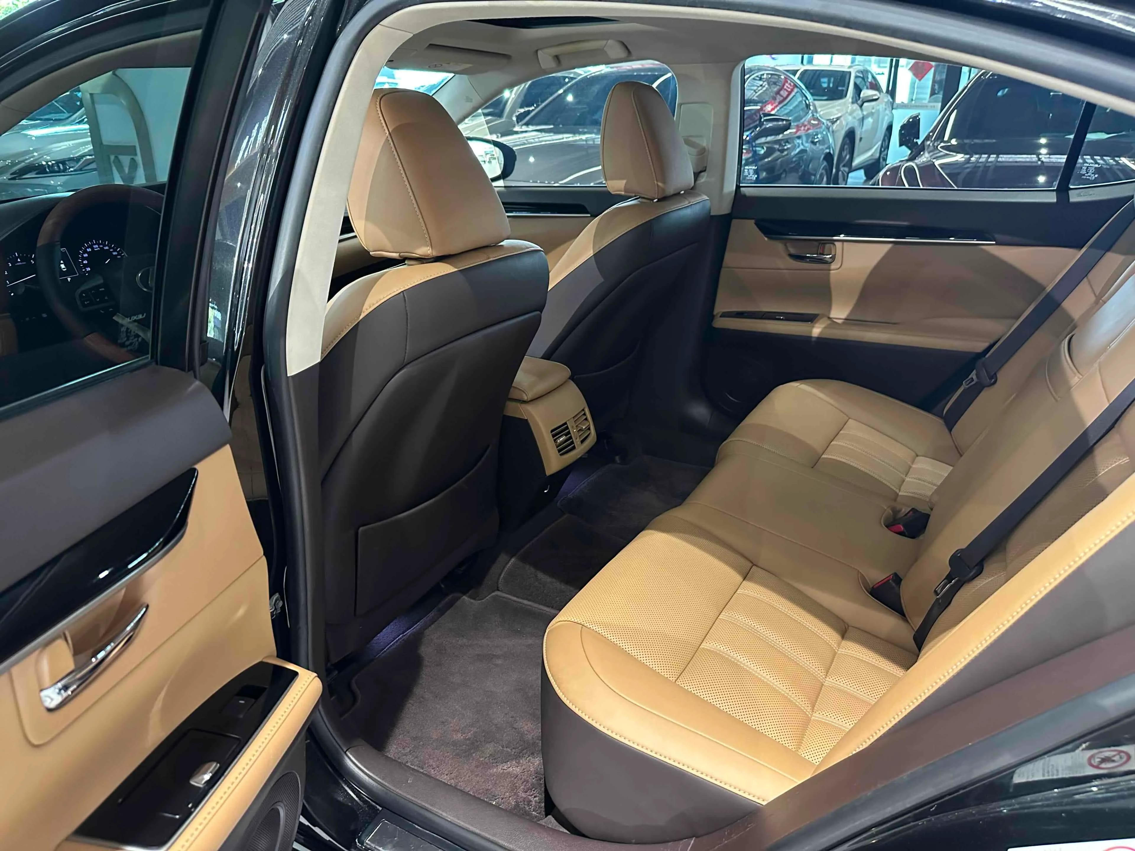 Lexus ES 2015 4