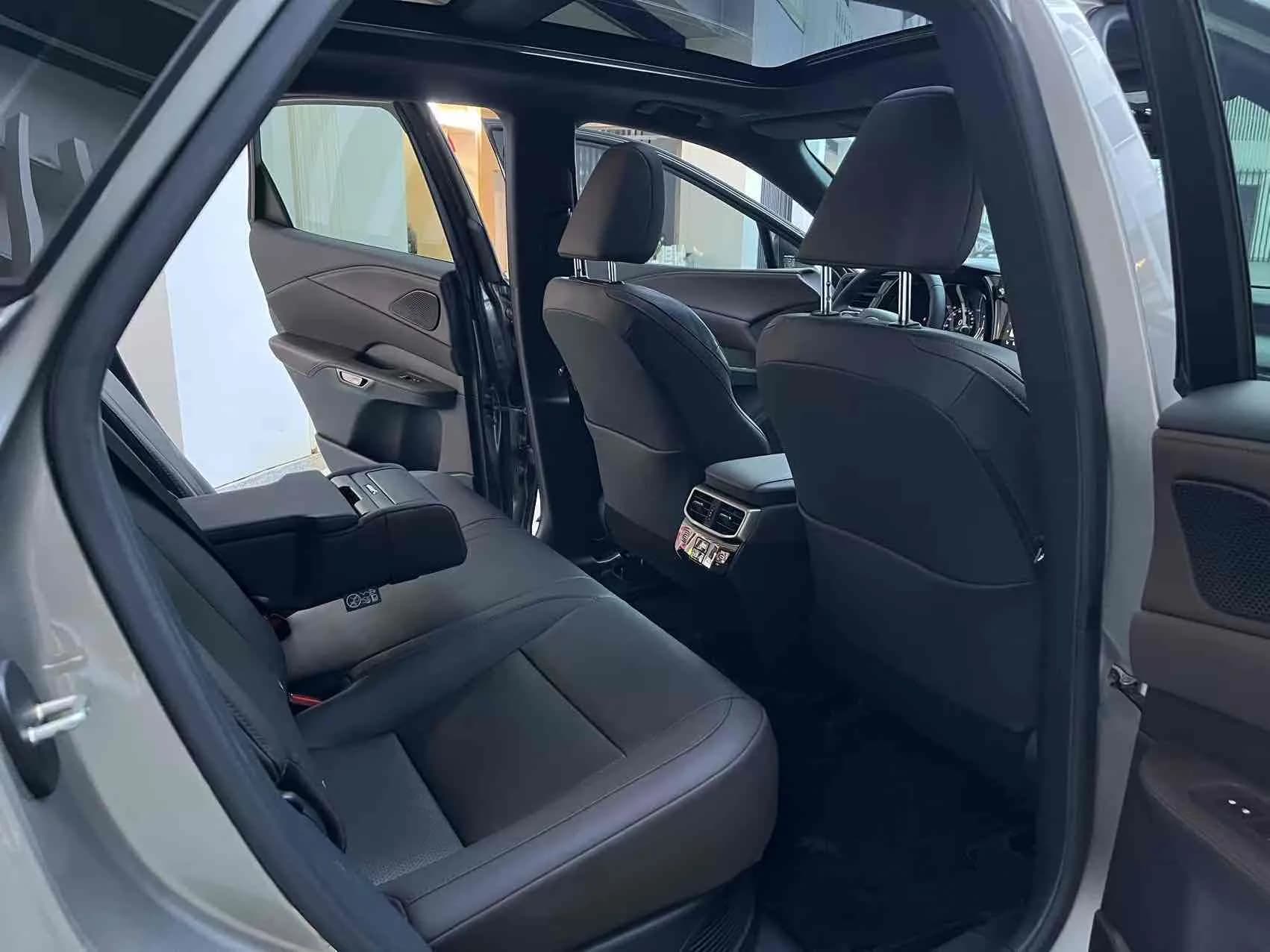 Lexus RX 2023 11