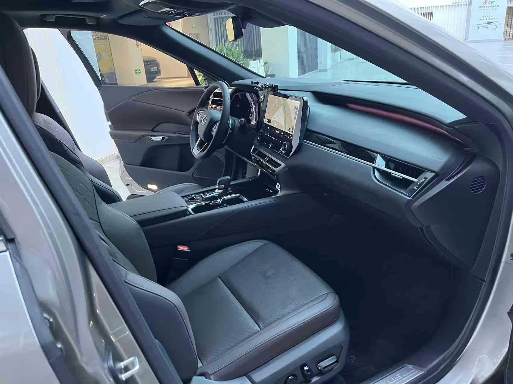 Lexus RX 2023 5