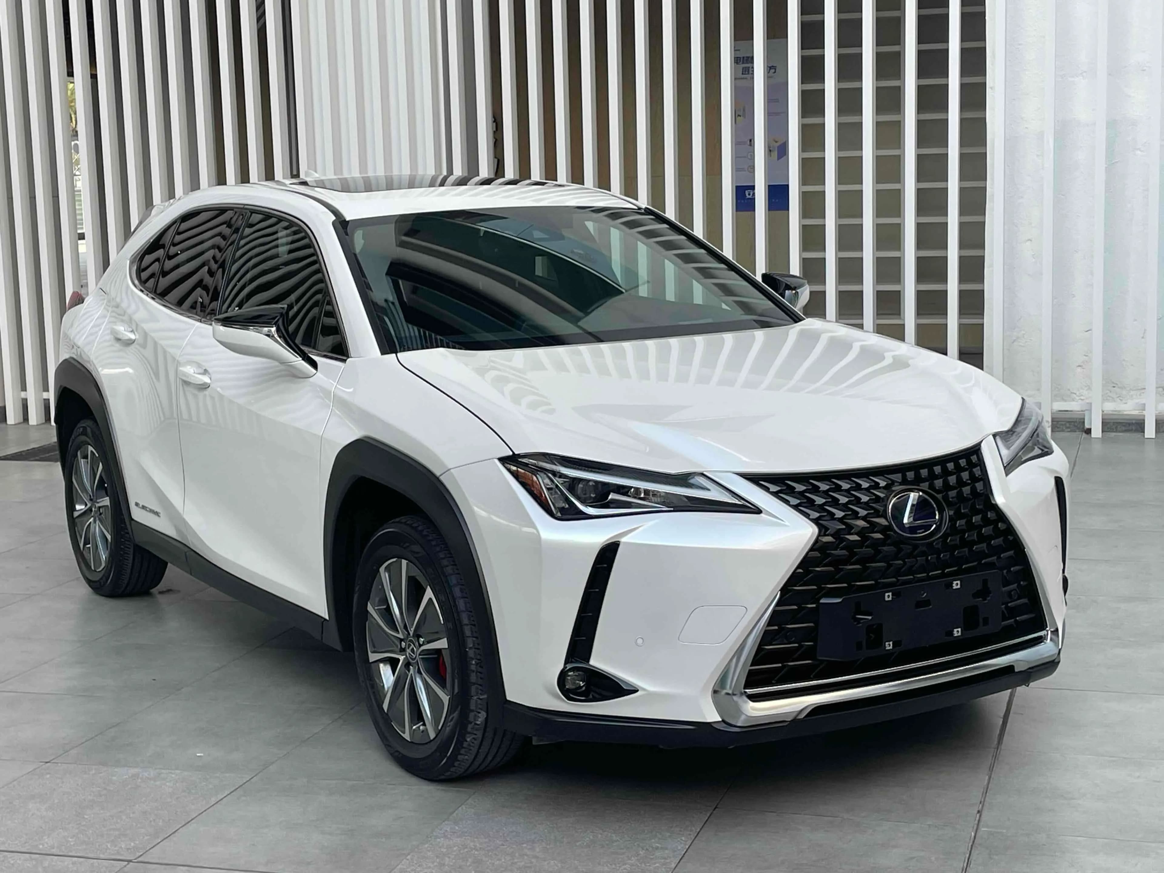 Lexus UX New Energy 2020