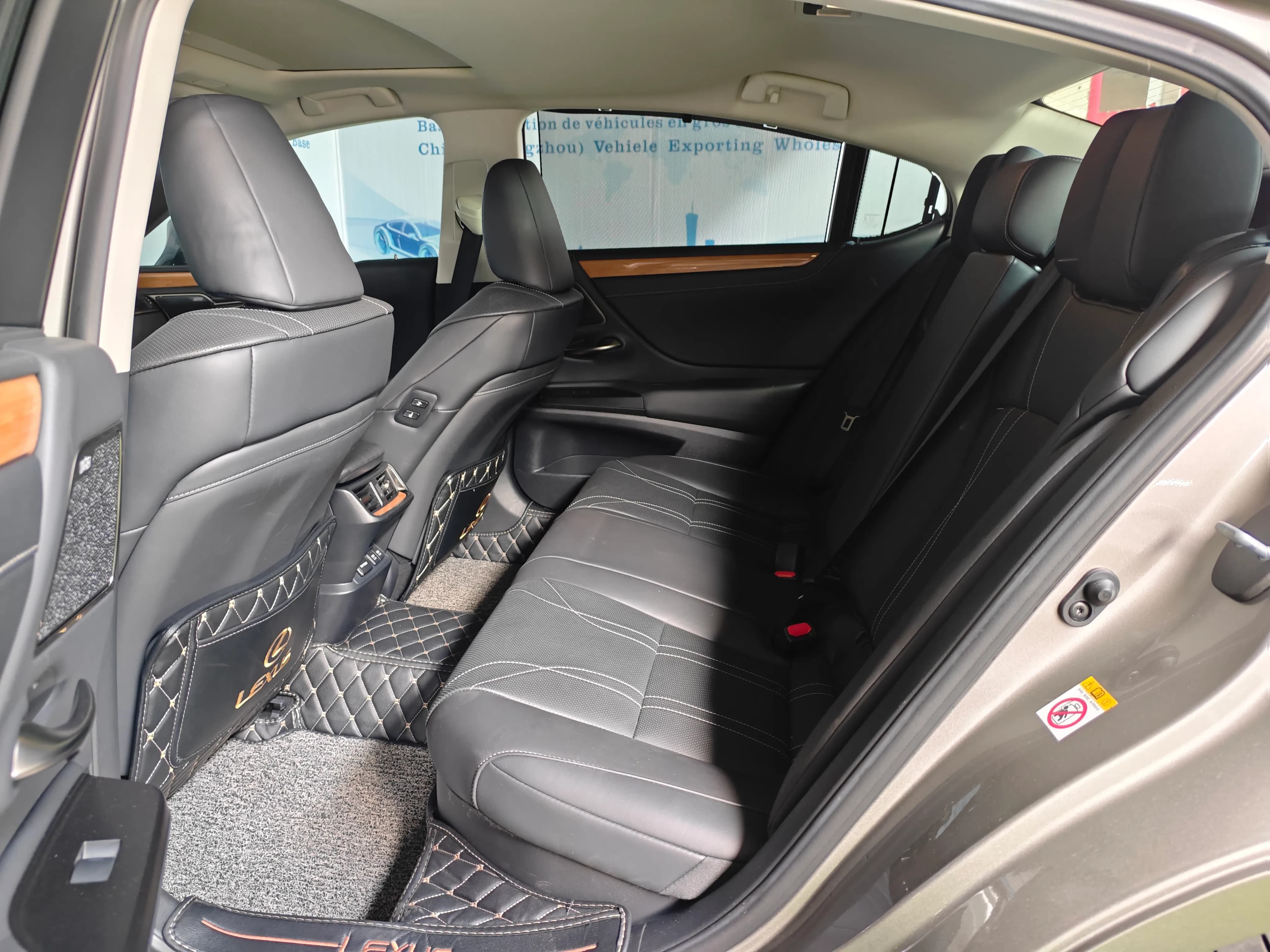 Lexus ES 5