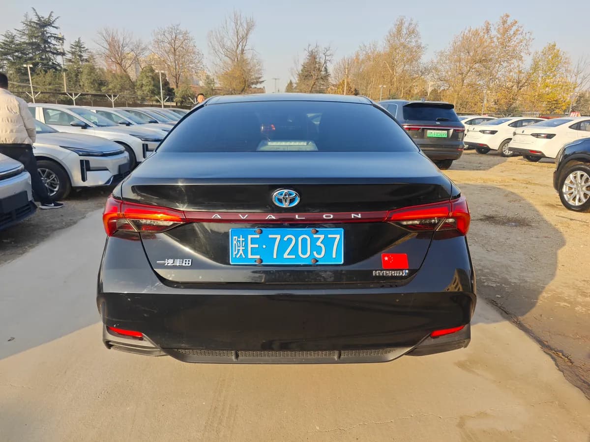 Toyota Avalon 2019 4