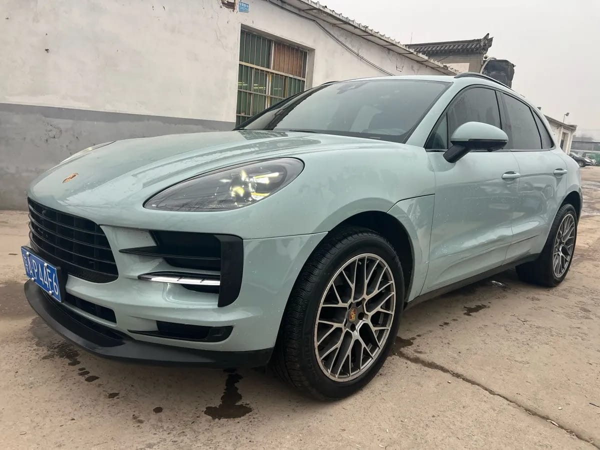 Porsche Macan 2017 1