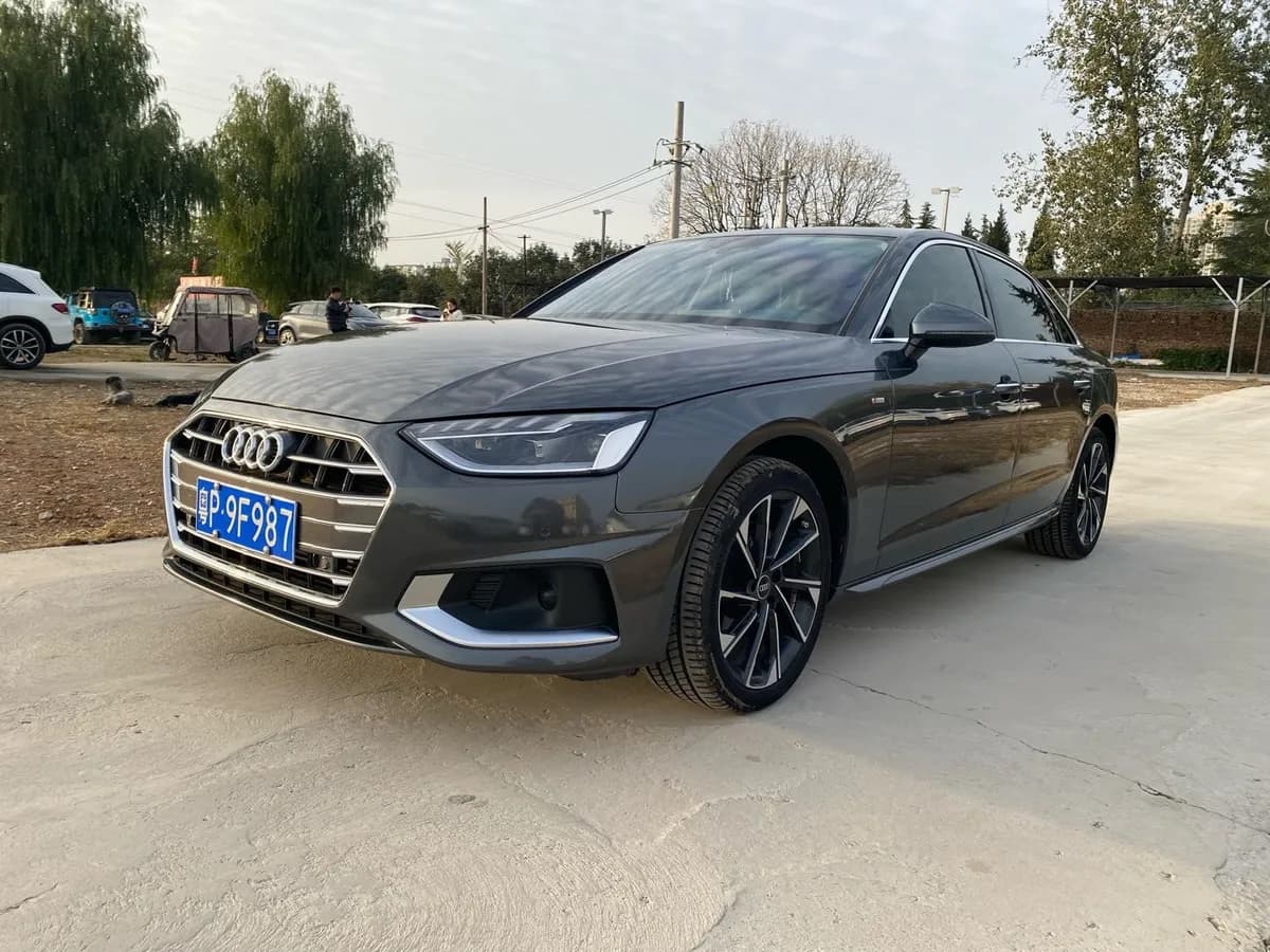 Audi A4L 2022 40 TFSI