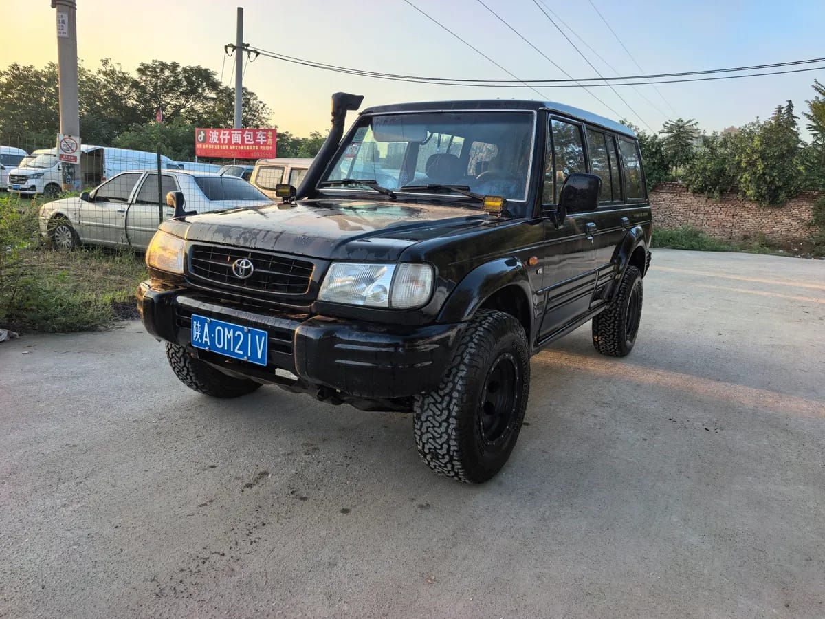 Huatai SQ6470W 1999 1