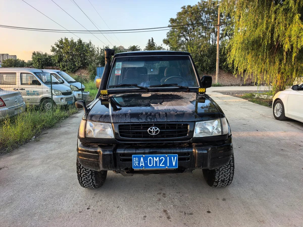 Huatai SQ6470W 1999 2