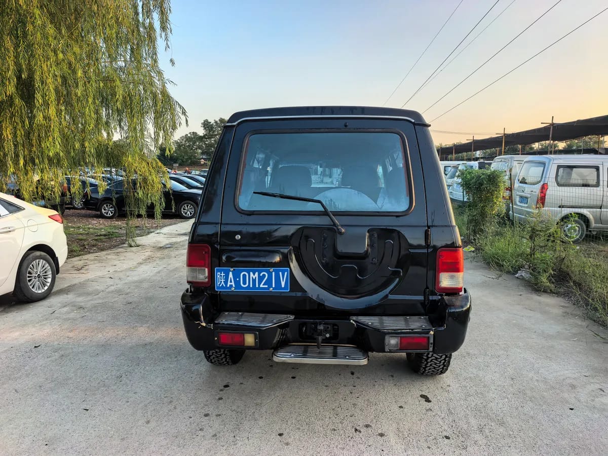 Huatai SQ6470W 1999 8