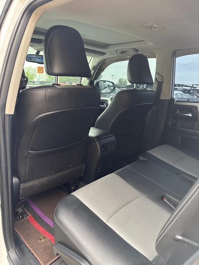 Toyota 4Runner 2010 7