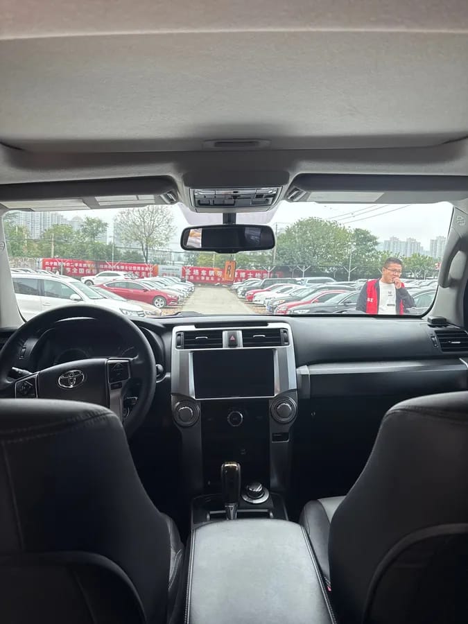 Toyota 4Runner 2010 8