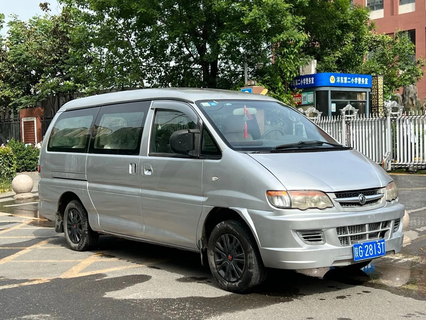 Dongfeng Forthing 2010 3