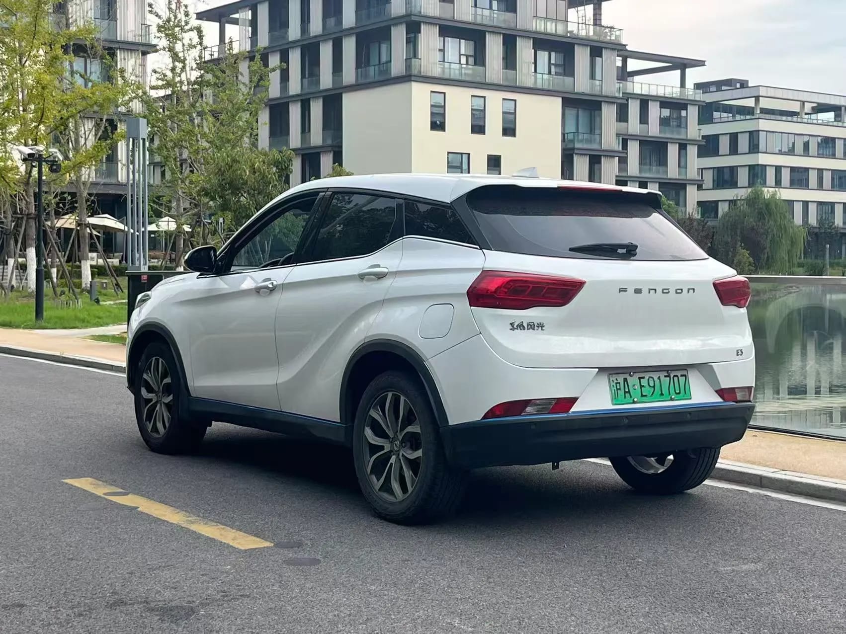 Dongfeng Fengon E3 2019 3