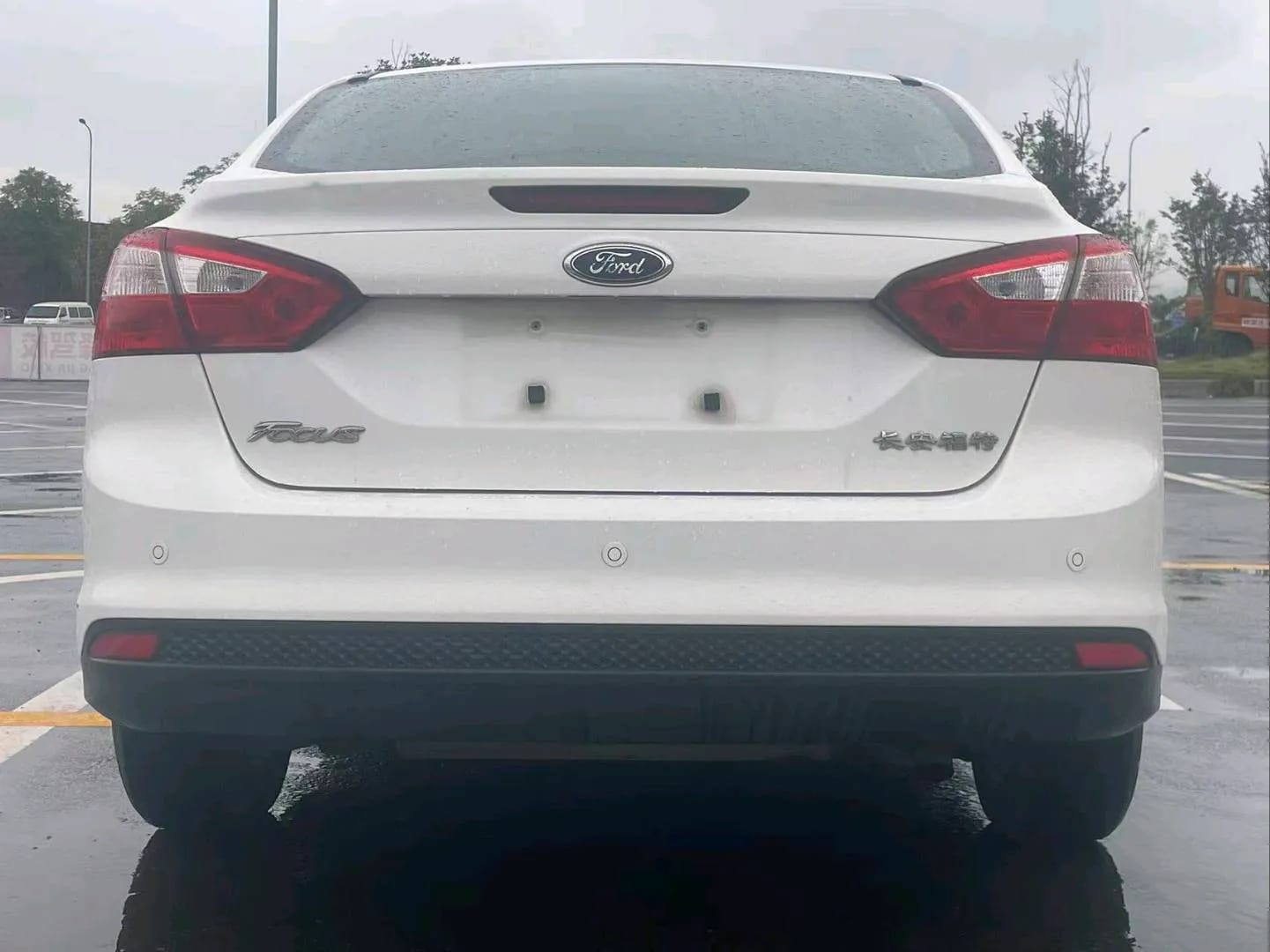 Ford Focus 2012 8