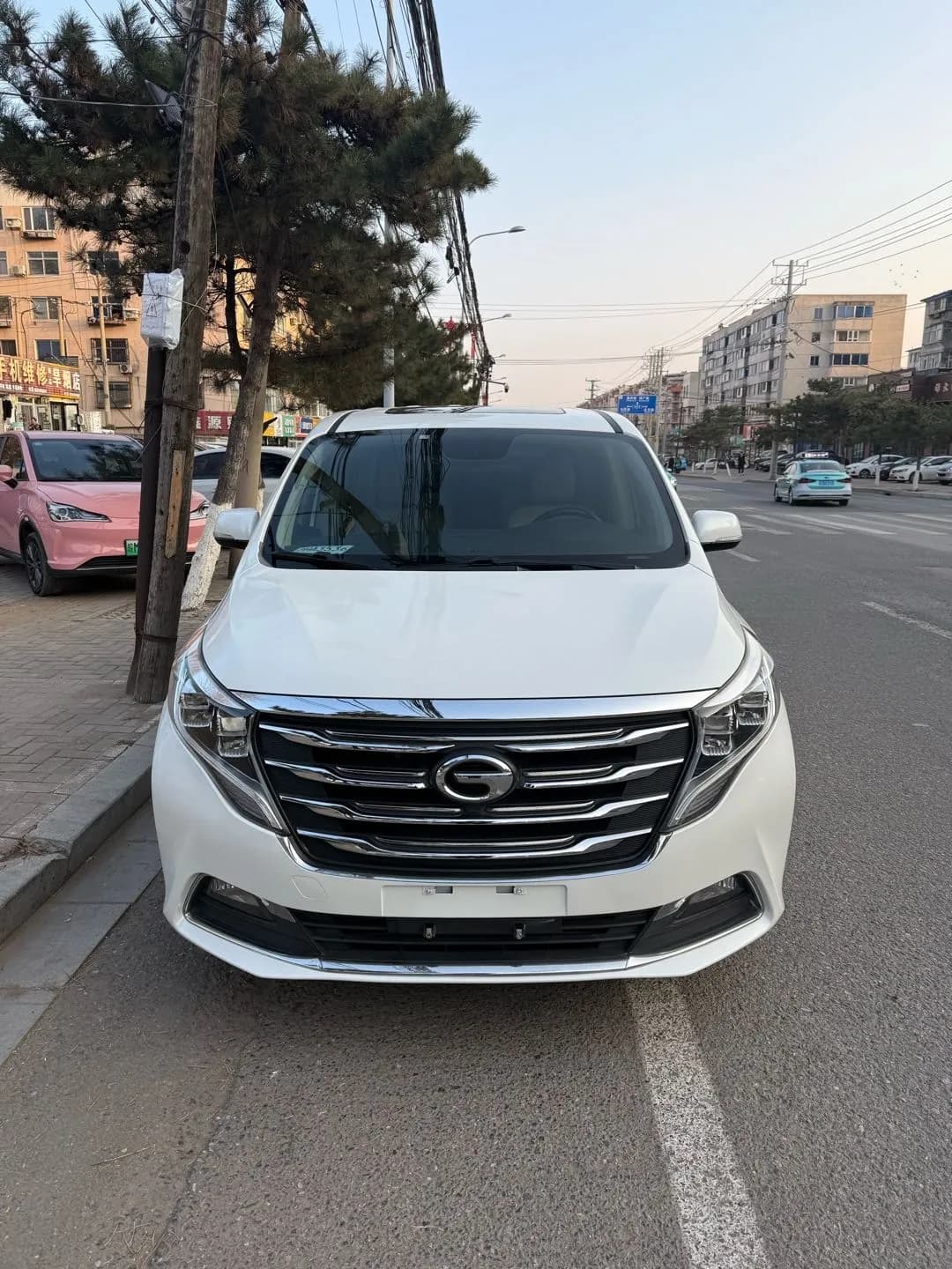 GAC Trumpchi GM8 2018