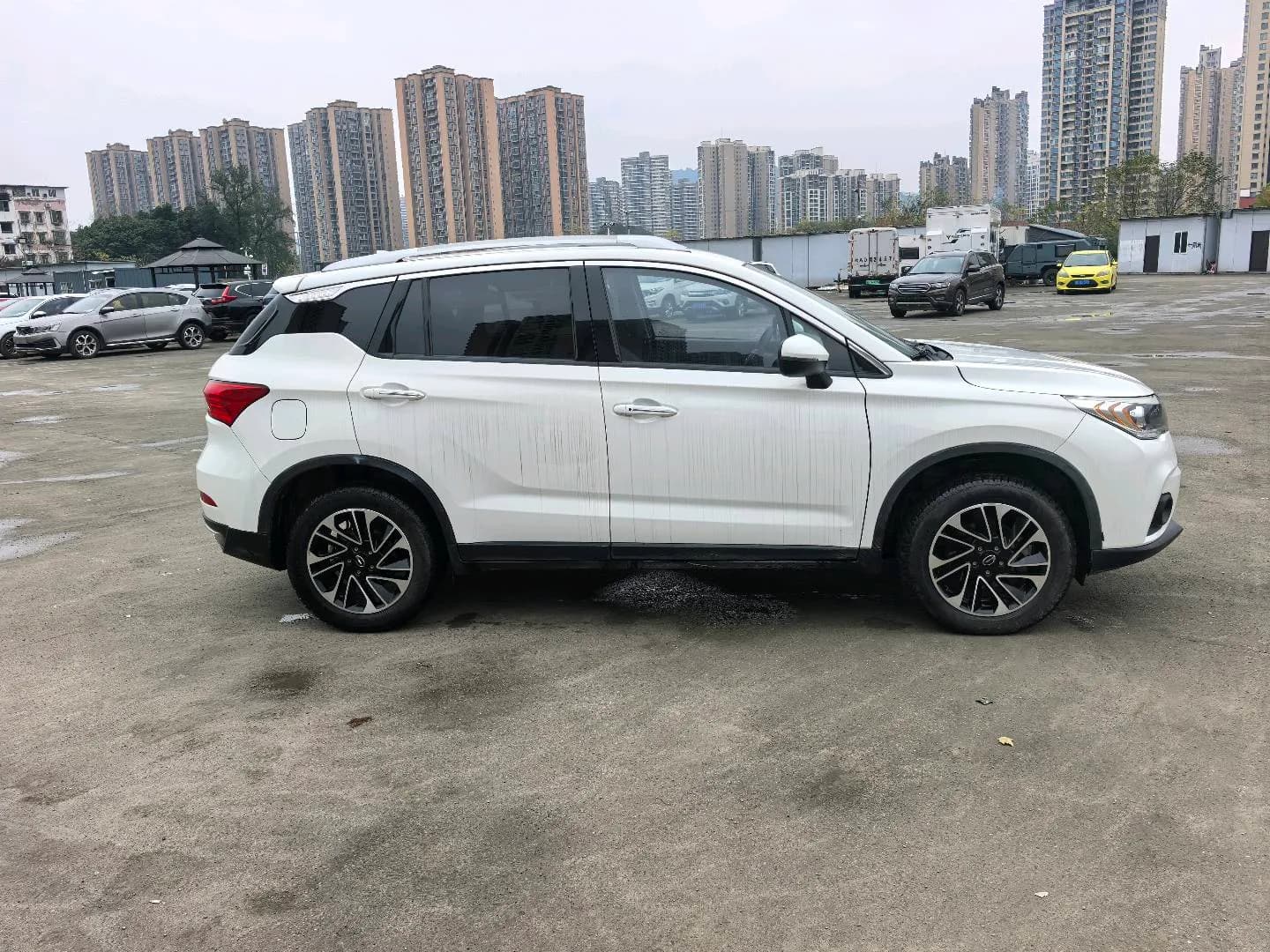 GAC Trumpchi GS4 2017 4
