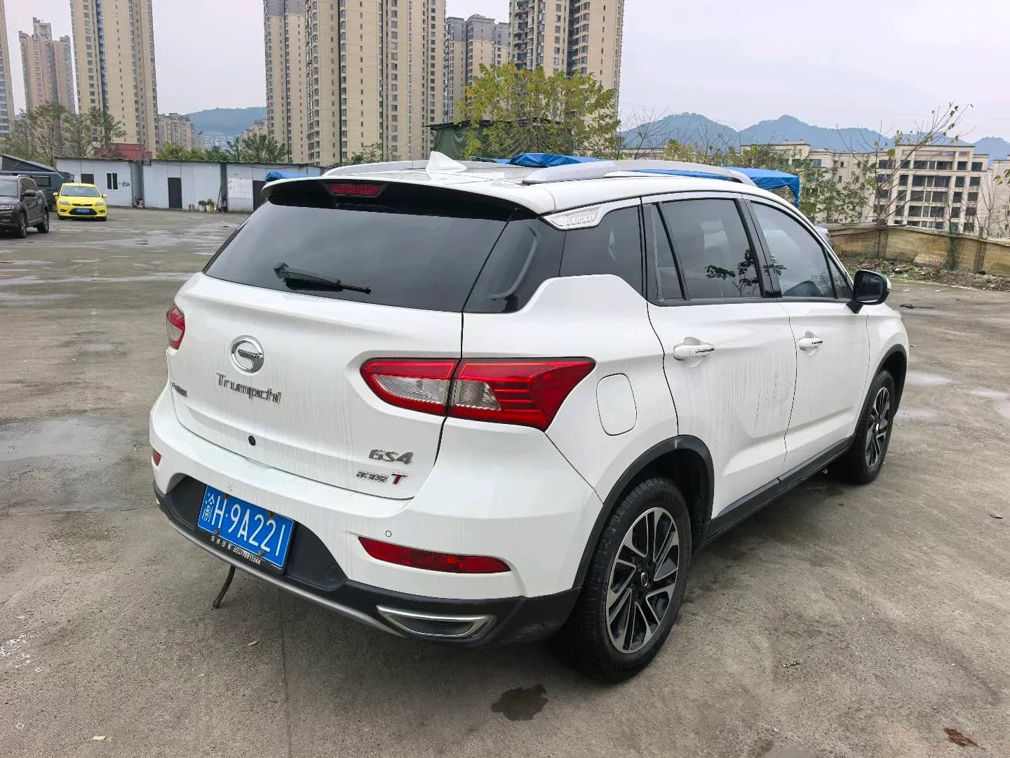 GAC Trumpchi GS4 2017 10