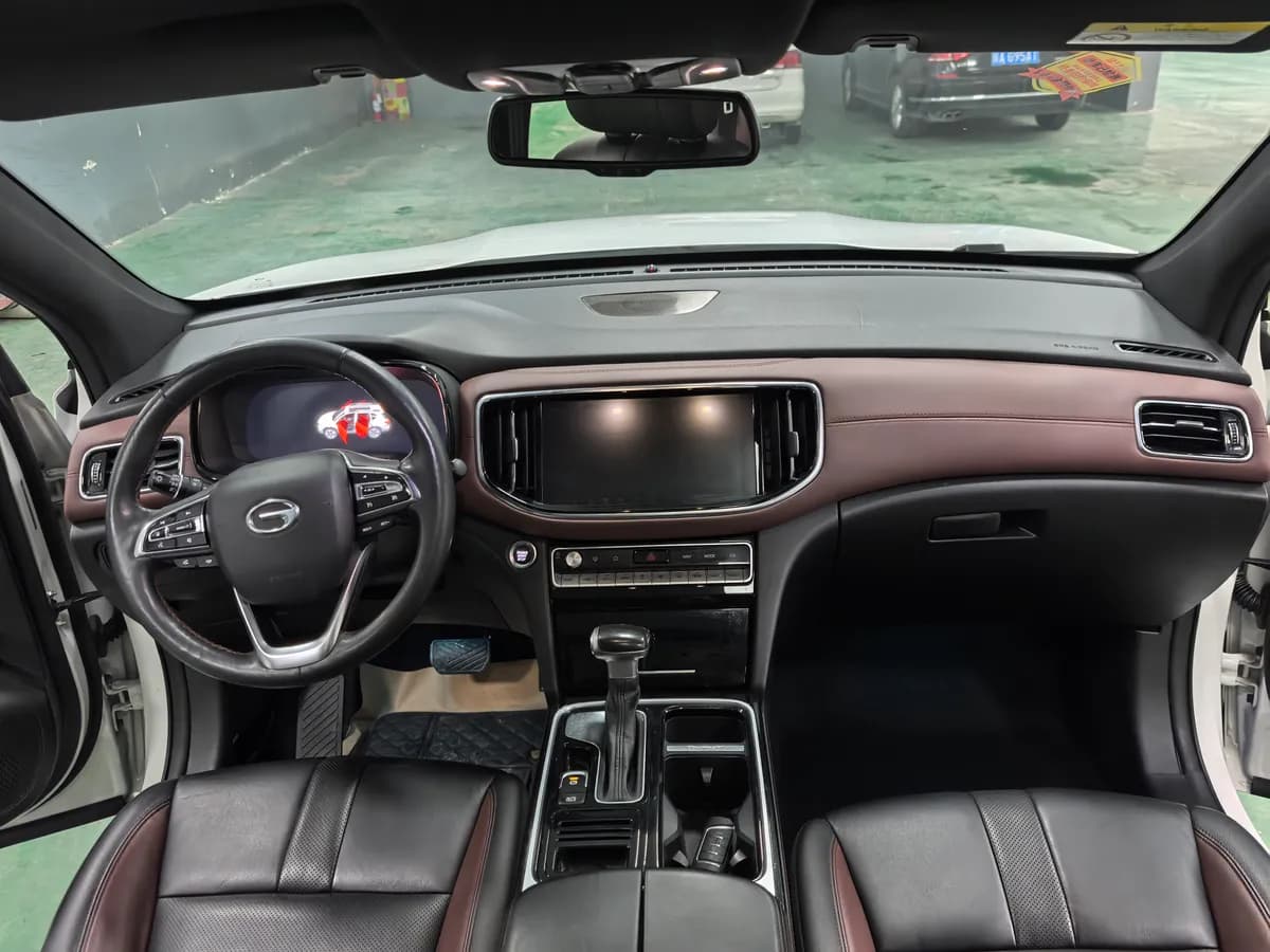 GAC Trumpchi GS8 2020 6