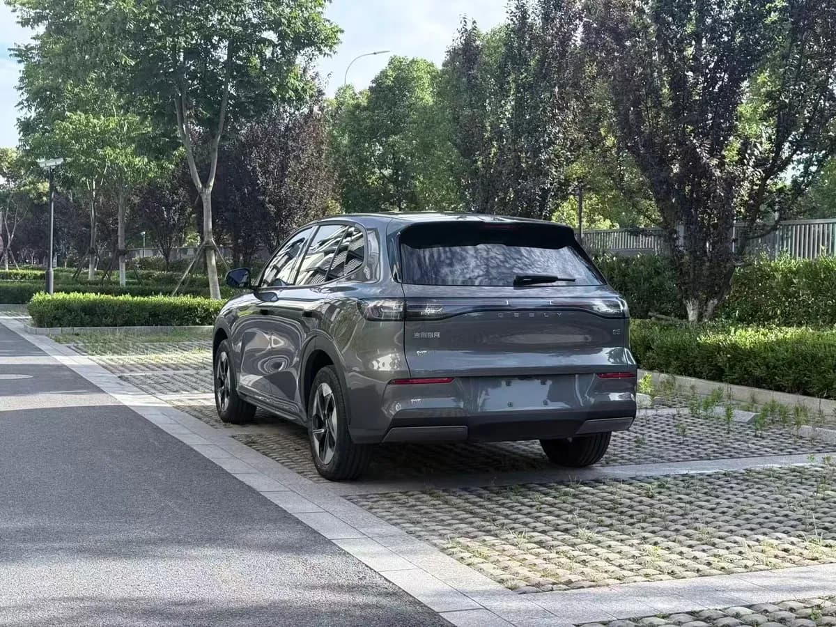 Geely Galaxy E5 2024 4
