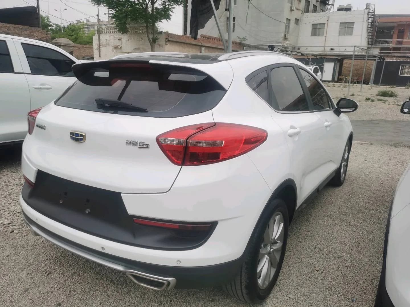 Geely Emgrand GS 2016