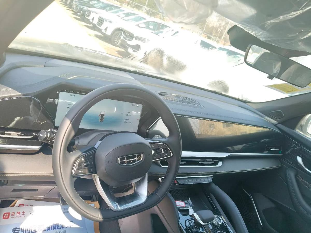 Geely Xingyue L 2024 2
