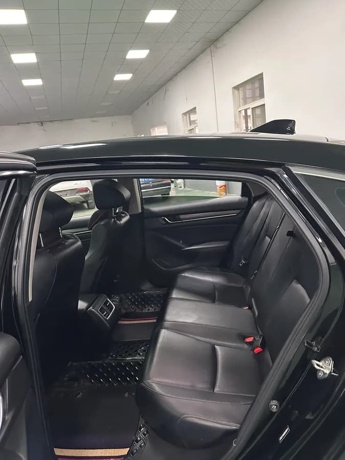 Honda Accord 2018 7