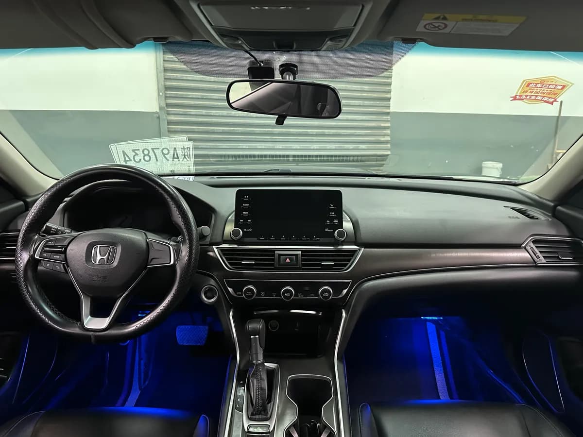 Honda Accord 2018 8