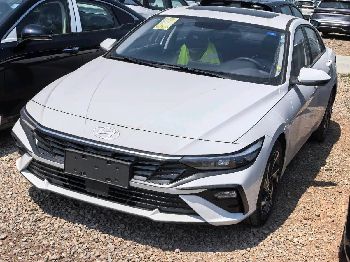 Hyundai 2022 1.5L CVT LUX
