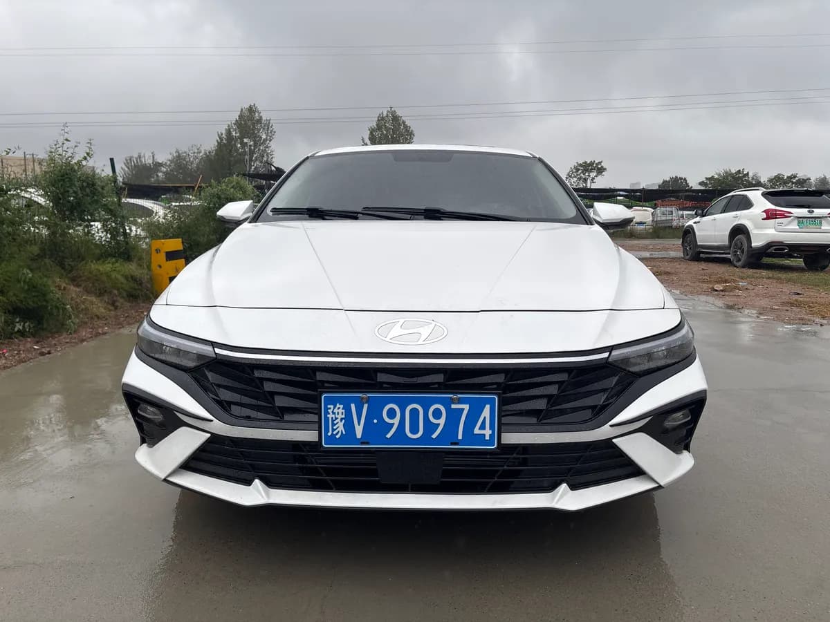 Hyundai Elantra 2023 2