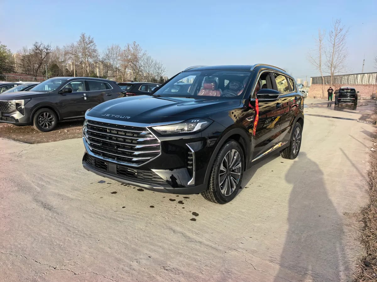 Jetour X70 PLUS 2025 1.5T CVT PRO 7